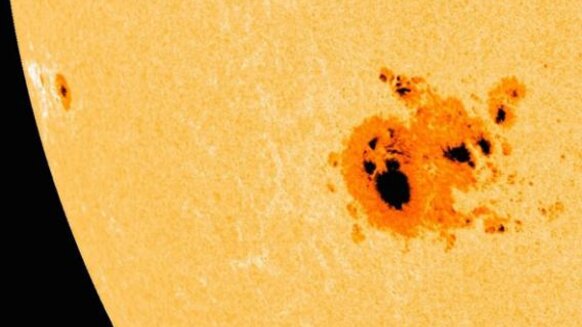 sdo-sunspot2192.jpg.CROP.rectangle-large.jpg