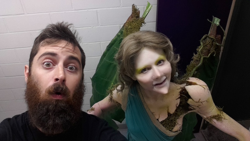 1415373463-s07_e0713_selfies_03_141322307653.jpg