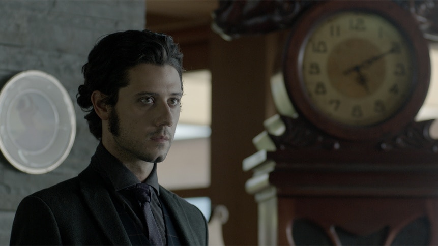 Magicians_gallery_212Recap_10.jpg
