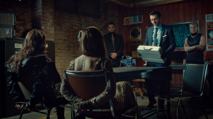 WynonnaEarp_gallery_204Recap_10.jpg