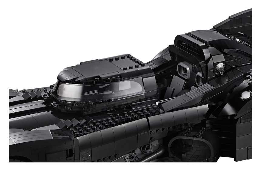 LEGO Batmobile - cockpit
