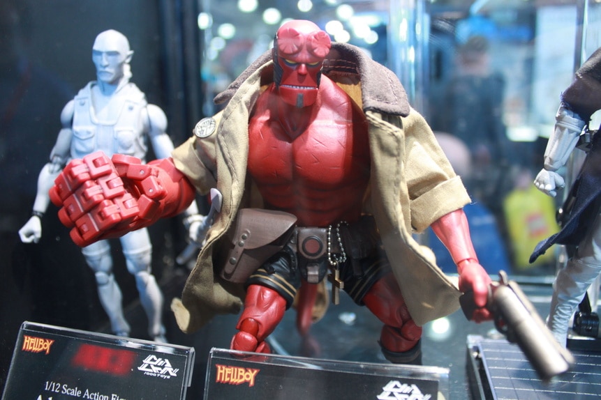 1000 Toys Hellboy