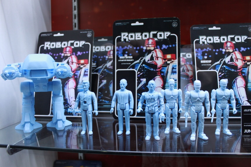 Super8 ReAction Robocop Figures