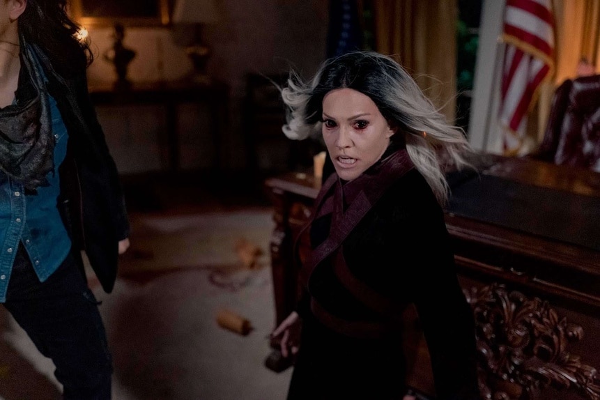 Van Helsing Season 5, Episode 13: "Novissima Solis"