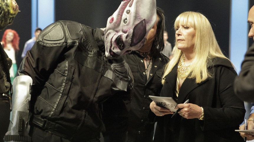 s03_e0301_spotlight_04_134558124078.jpg
