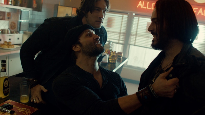 Wynonna_Earp_Gallery_303Recap_06