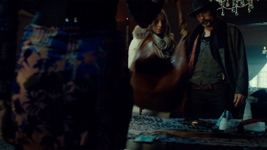 Wynonna_Earp_Gallery_303Recap_10