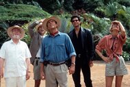 (L-R) Richard Attenborough, Martin Ferrero, Sam Neill, Jeff Goldblum and Laura Dern look up in Jurassic Park (1993)