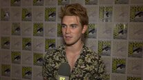 Riverdale Season 3: The Cast Previews and Predicts Body Count | SYFY WIRE