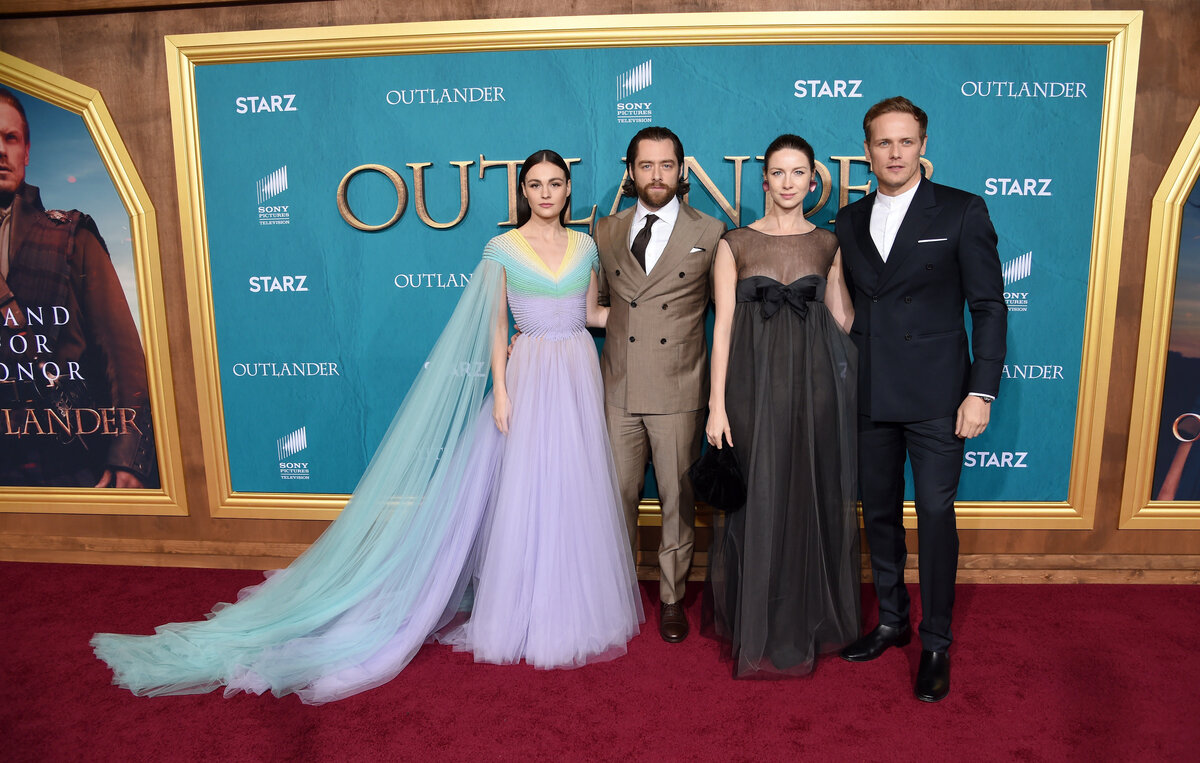 via bryder ud børste Outlander Season 5 premiere wedding and best season finale | SYFY WIRE