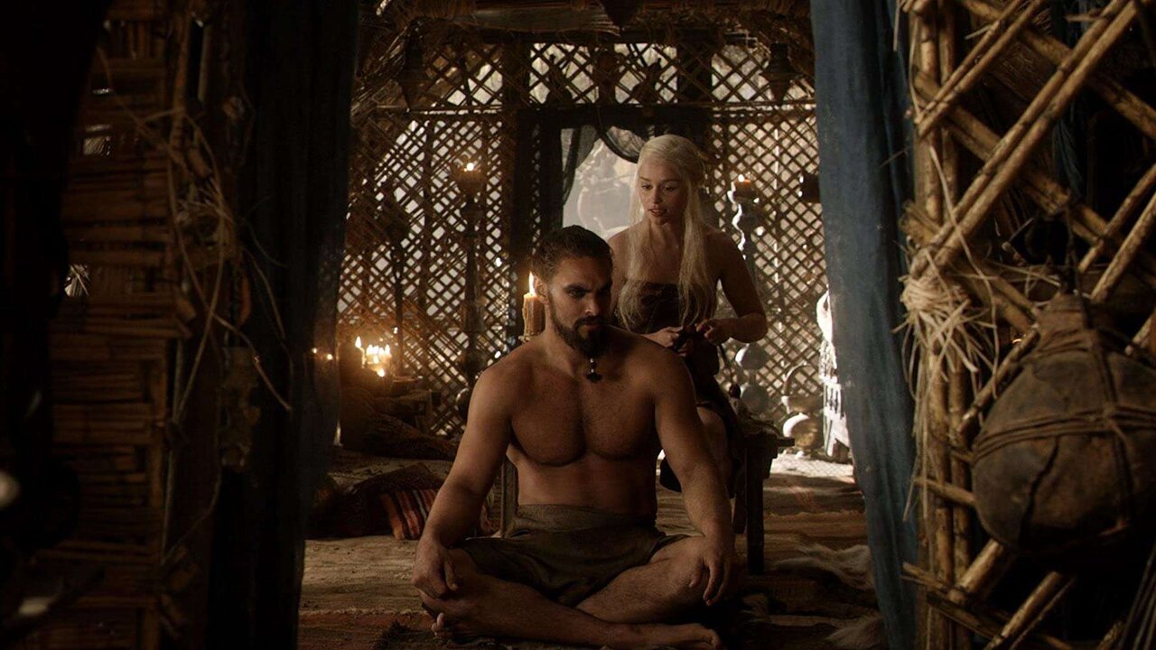 Game of Thrones cast on shooting early sex scenes SYFY WIRE pic