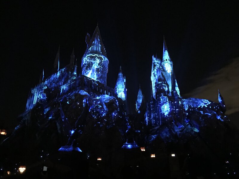Wizarding World of Harry Potter Hogwarts light show