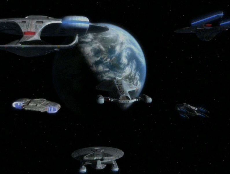 USS_Voyager_escorted_home