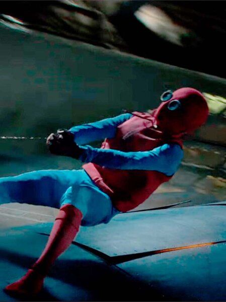 Homemade Suit Spider-Man Homecoming 02017) **Spotlight**