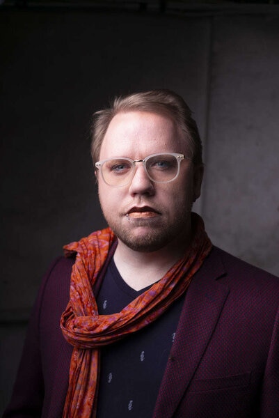 alex white headshot