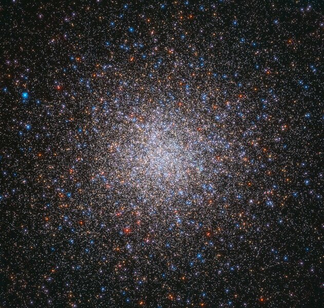 The huge globular cluster M2, seen here by Hubble Space Telescope favoring blue colors. Credit: ESA/Hubble & NASA, G. Piotto et al.