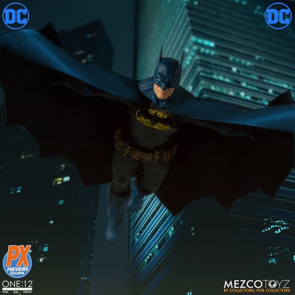 Mezco Toyz Batman Supreme Knight