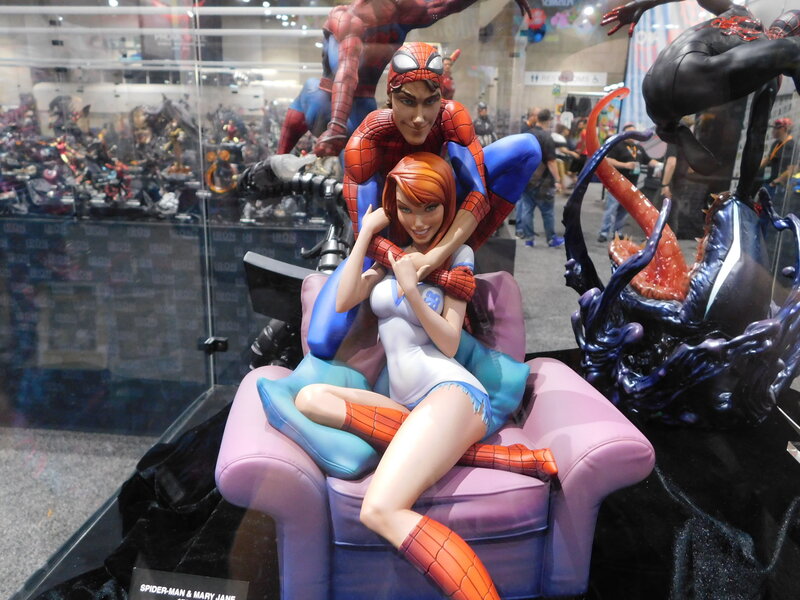 Sideshow Collectibles.JPG