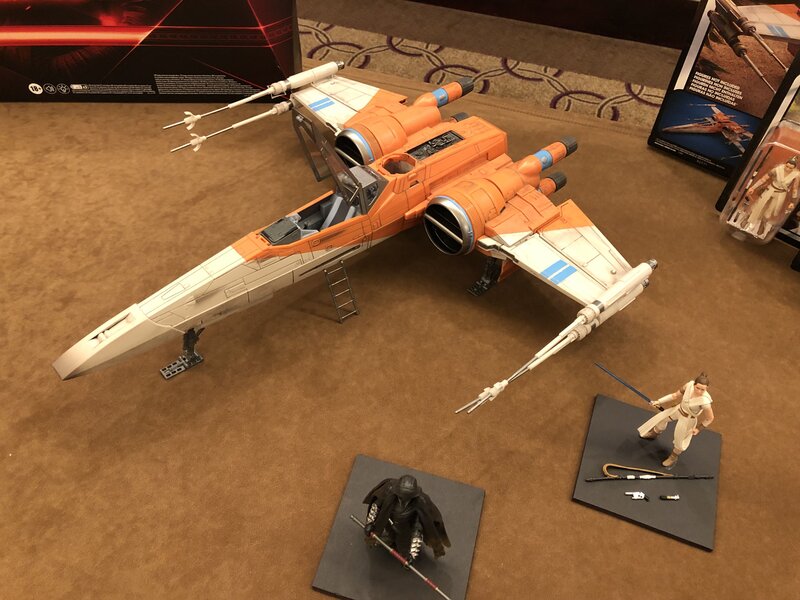Poe Dameron's X-Wing toy (unboxed)