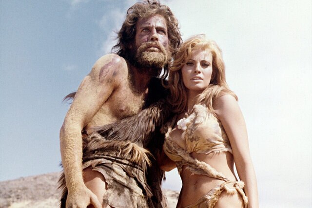 John Richardson and Raquel Welch. in One Million Years BC (1966)