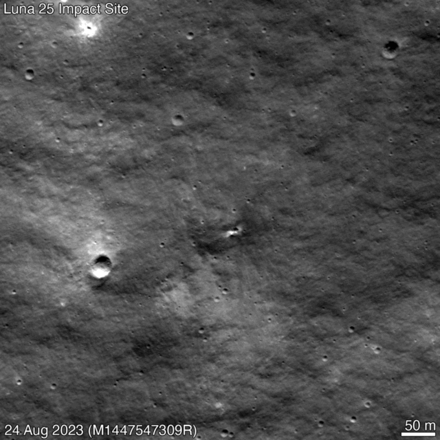 This GIF alternating between the before and after of the appearance of a new impact crater likely from Russia’s Luna 25 mission.