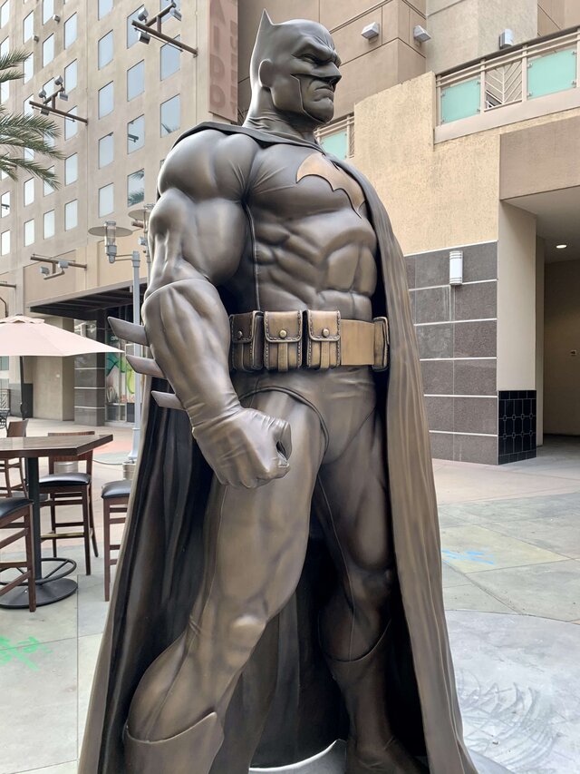 Batman statue