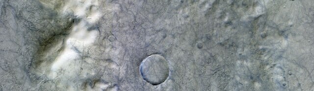Dust devils leave tracks all over Terra Cimmeria, a region on Mars. Credit: ESA/Roscosmos/CaSSIS, CC BY-SA 3.0 IGO