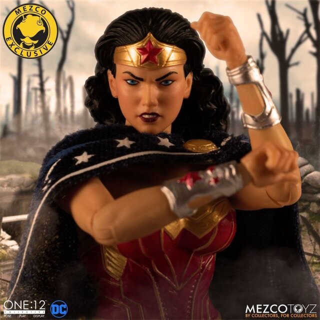 Mezco Toyz Wonder Woman One_12
