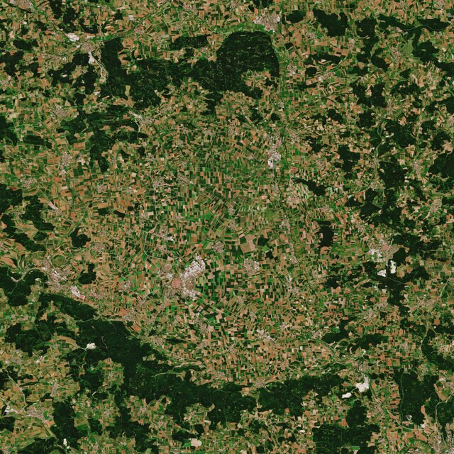 The small town of Nördlingen, Germany sits near the edge of a large 15-million-year-old impact crater, seen here from space using ESA’s Copernicus Sentinel-2 satellite. Credit: Copernicus Sentinel data (2018), processed by ESA