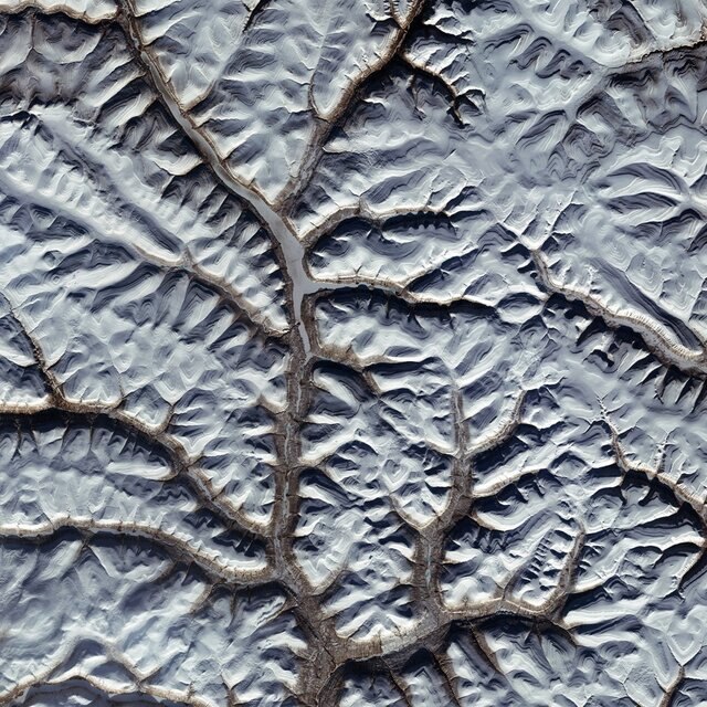 A view of a region of northern Siberia from the Sentinel-2A satellite… but all is not as it seems. Credit: ESA