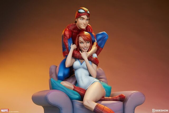Sideshow Collectibles Peter and Maryjane
