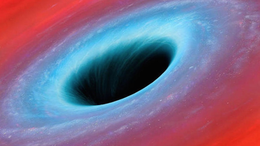 Это не самая близкая к Земле черная дыра, но самая большая черная дыра звездной массы, когда-либо найденная, находится недалеко