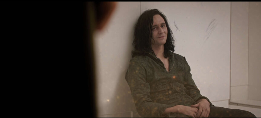 Thor 2 - Loki in prison grieving