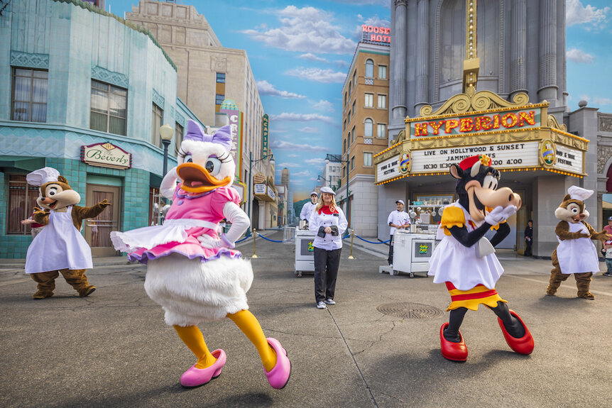 PHOTOS, VIDEO: Anaheim Ducks Day Returns for 2023 at Disney California  Adventure - Disneyland News Today