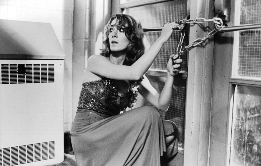 JAMIE LEE CURTIS in Prom Night (1980).