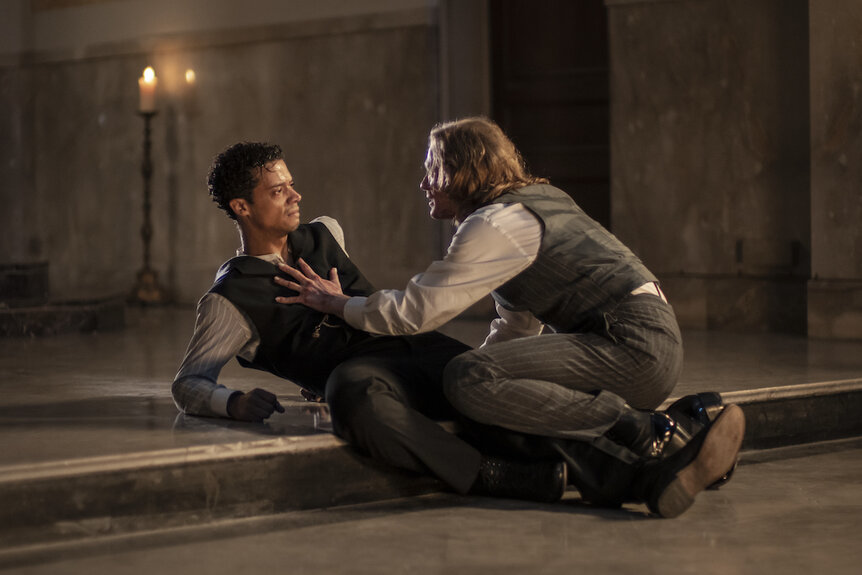 Jacob Anderson as Louis De Point Du Lac and Sam Reid as Lestat De Lioncourt in Interview with the Vampire Season 1 Episode 1