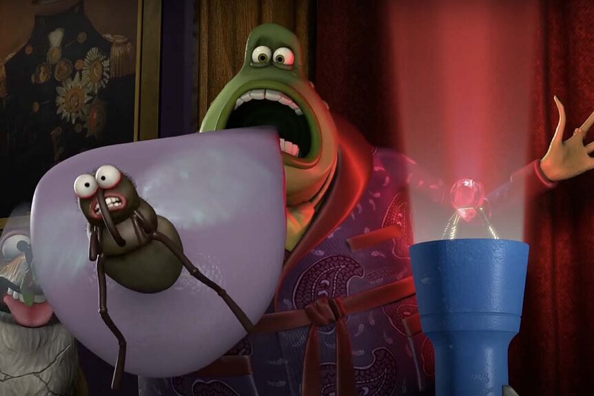 Le Frog (Jean Reno) eating a fly in Flushed Away (2006)