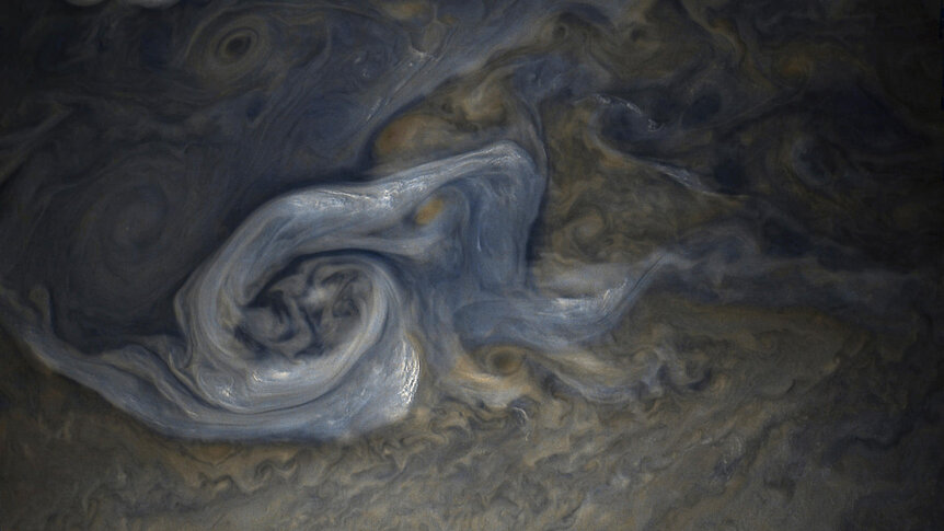 A cyclone whirls in Jupiter’s north mid-latitude. Credit: NASA / SwRI / MSSS / Gerald Eichstädt / Seán Doran