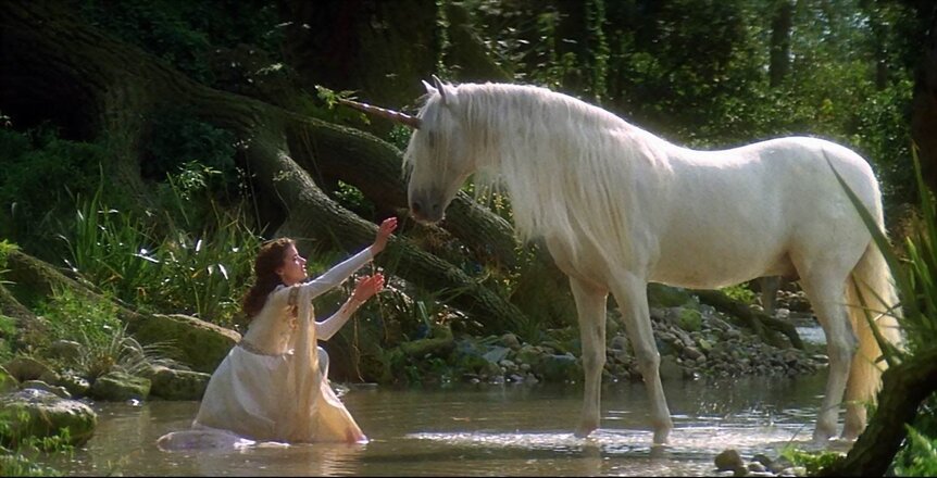 Princess Lili and the unicorn in Legend