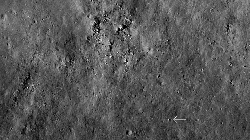 A boulder the size of a house rolled down an incline on the Moon’s surface, bouncing for a half kilometer before coming to rest. NASA/GSFC/Arizona State University
