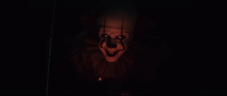 Pennywise smile in It: Chapter Two