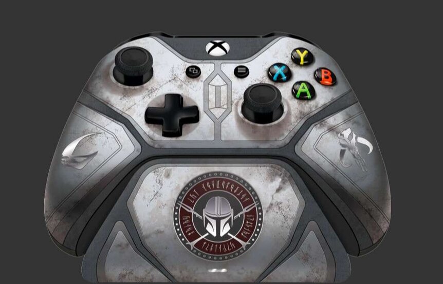 Mandalorian Xbox controller