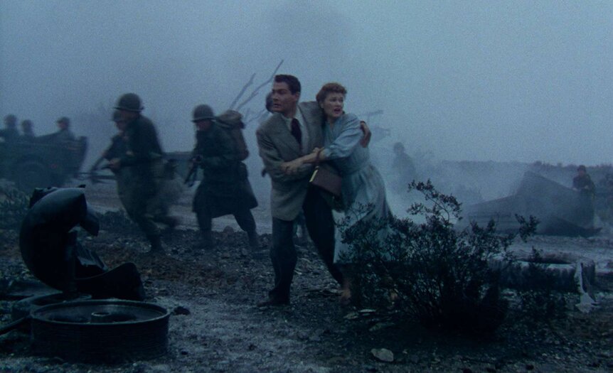 Gene Barry and Ann Robinson in The War of the Worlds