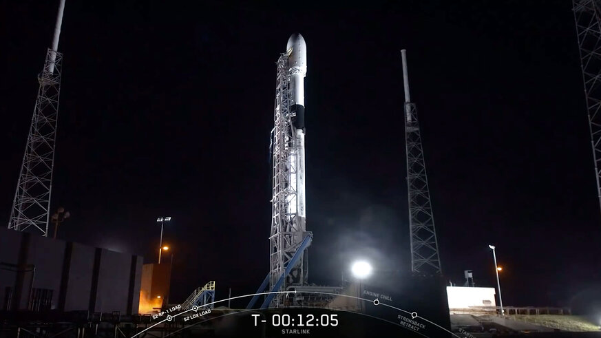 SpaceX Starlink Falcon 9 rocket on the launchpad