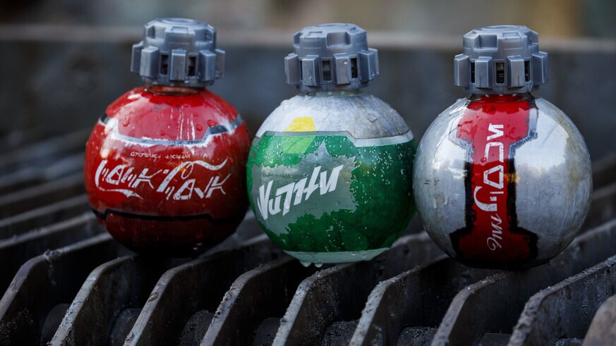 Star Wars Galaxy's Edge soda bottles