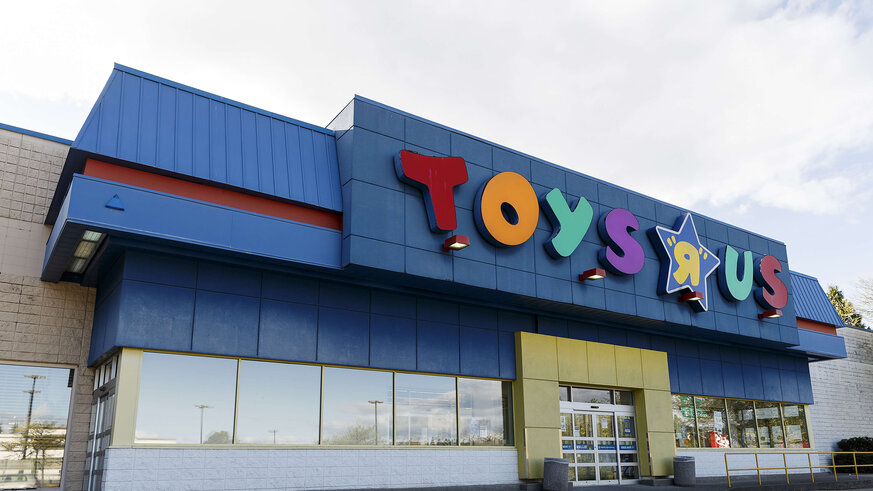 Toys R Us storefront