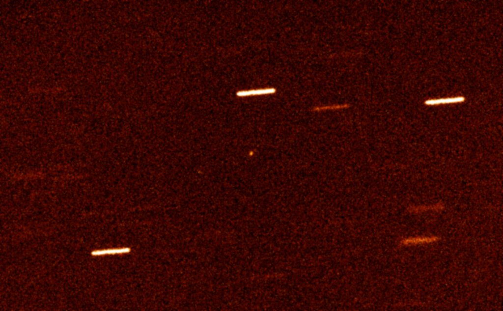 When it was still called A/2017 U1, the object was spotted by the William Herschel Telescope on the island of La Palma. The telescope guided on the motion of the object, so stars appear to trail.