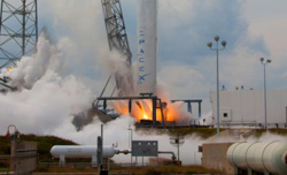 spacex_f9_staticfire_crs2.jpg.CROP.rectangle-large.jpg