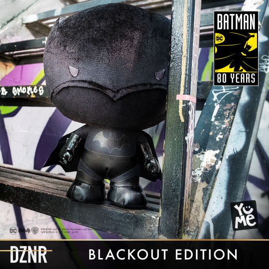 YuMe Toys DZNR Blackout Batman
